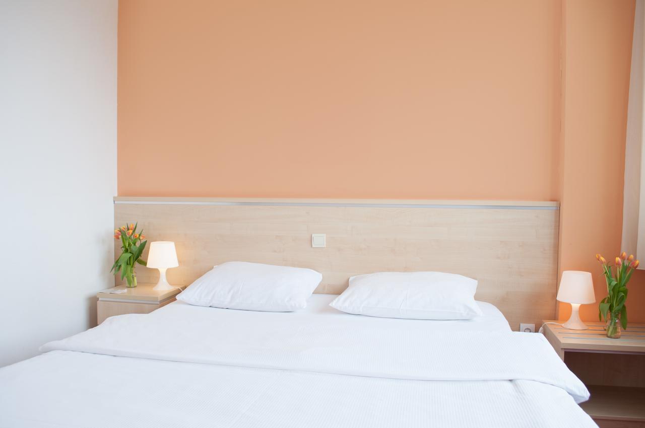 Hotel Erasmus Постойна Номер фото